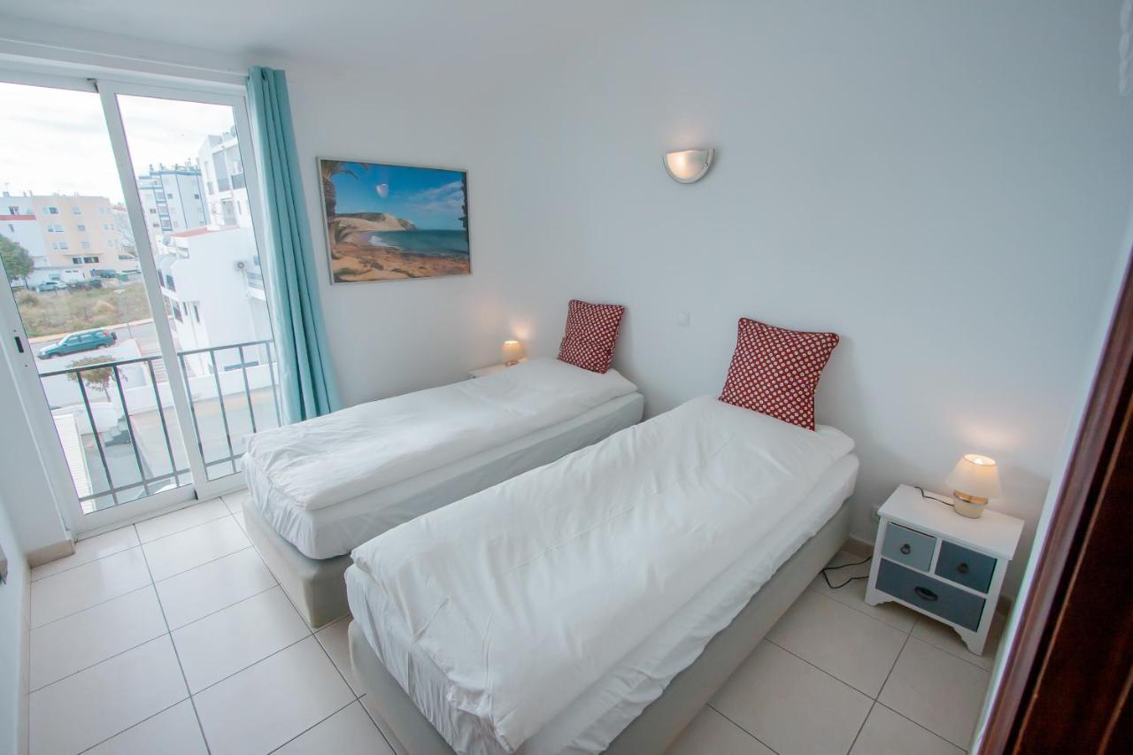 Apartamento Luztur Luaran gambar